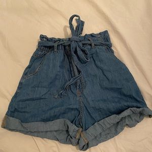 H&M paper bag shorts